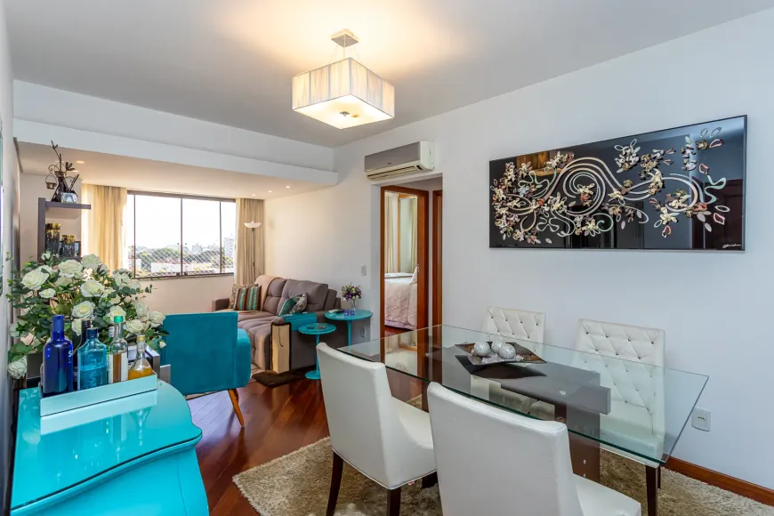 Foto 1 de Apartamento com 2 Quartos à venda, 66m² em Passo D areia, Porto Alegre