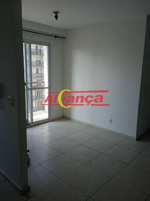 Foto 1 de Apartamento com 2 Quartos para alugar, 50m² em Vila Augusta, Guarulhos