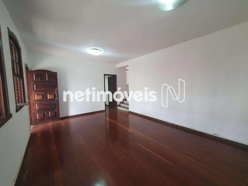 Foto 1 de Casa com 3 Quartos à venda, 302m² em Santo Antônio, Belo Horizonte