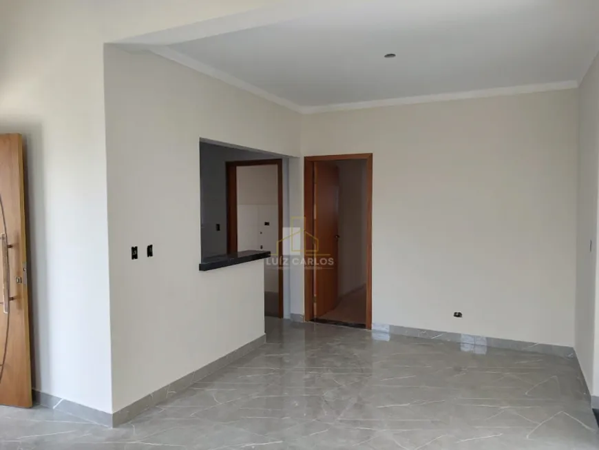 Foto 1 de Casa com 3 Quartos à venda, 305m² em Leonor, Londrina