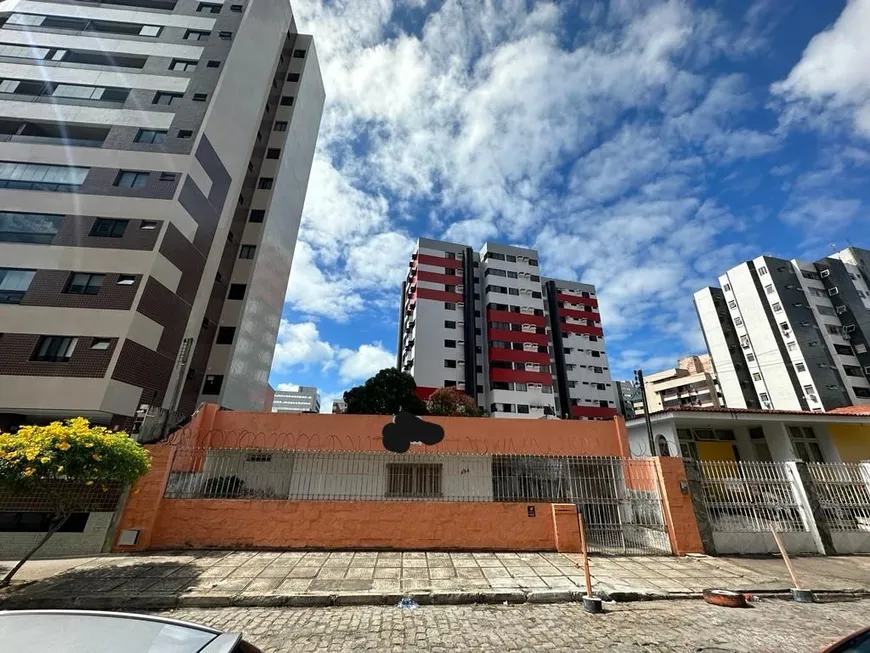 Foto 1 de Casa com 6 Quartos para alugar, 250m² em Ponta Verde, Maceió