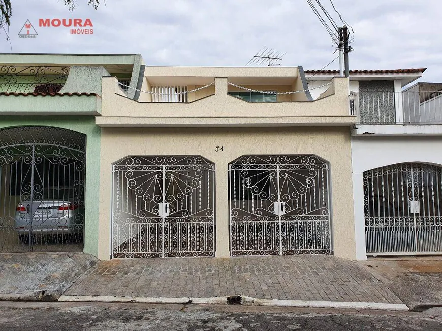 Foto 1 de Sobrado com 3 Quartos à venda, 130m² em Jardim São Caetano, São Caetano do Sul