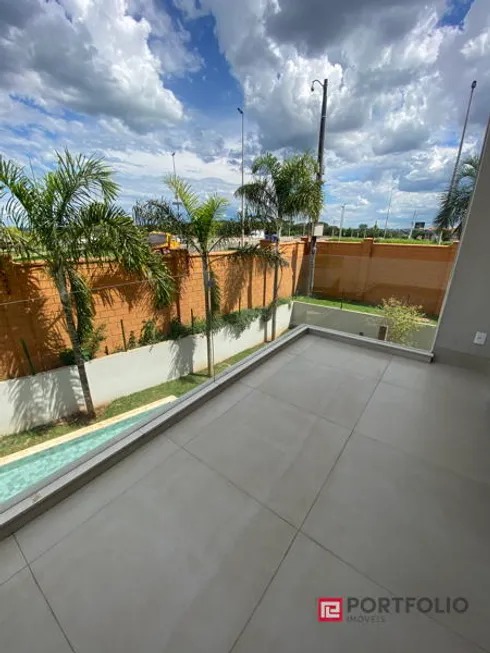 Foto 1 de Casa de Condomínio com 5 Quartos à venda, 480m² em Residencial Alphaville Flamboyant, Goiânia