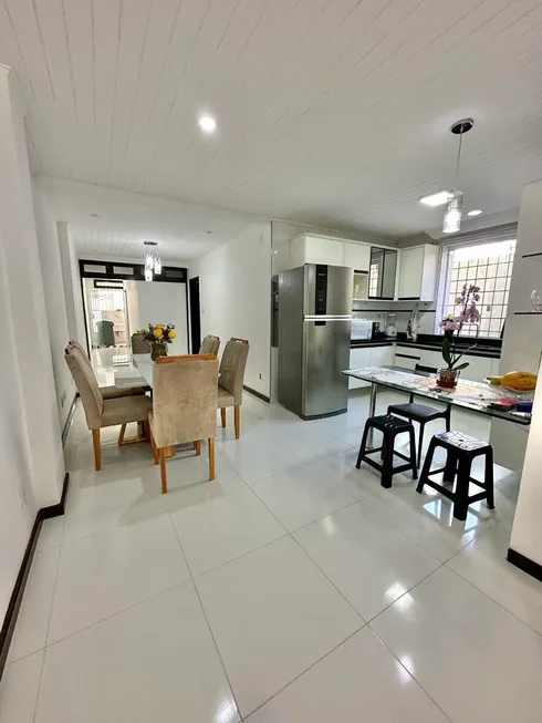 Foto 1 de Apartamento com 2 Quartos à venda, 100m² em Barra, Salvador