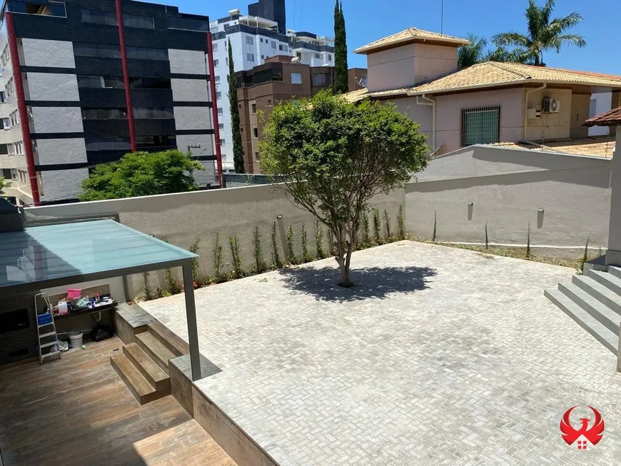 Foto 1 de Casa com 5 Quartos para alugar, 464m² em Castelo, Belo Horizonte