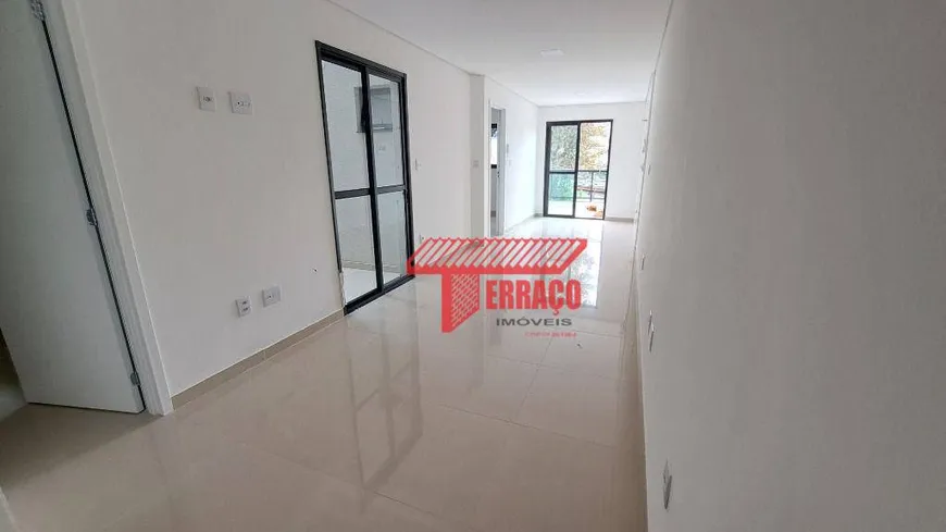 Foto 1 de Apartamento com 2 Quartos à venda, 48m² em Campestre, Santo André