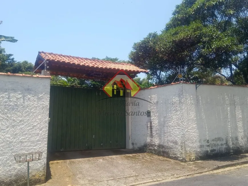 Foto 1 de Fazenda/Sítio com 2 Quartos à venda, 300m² em Itaim, Taubaté