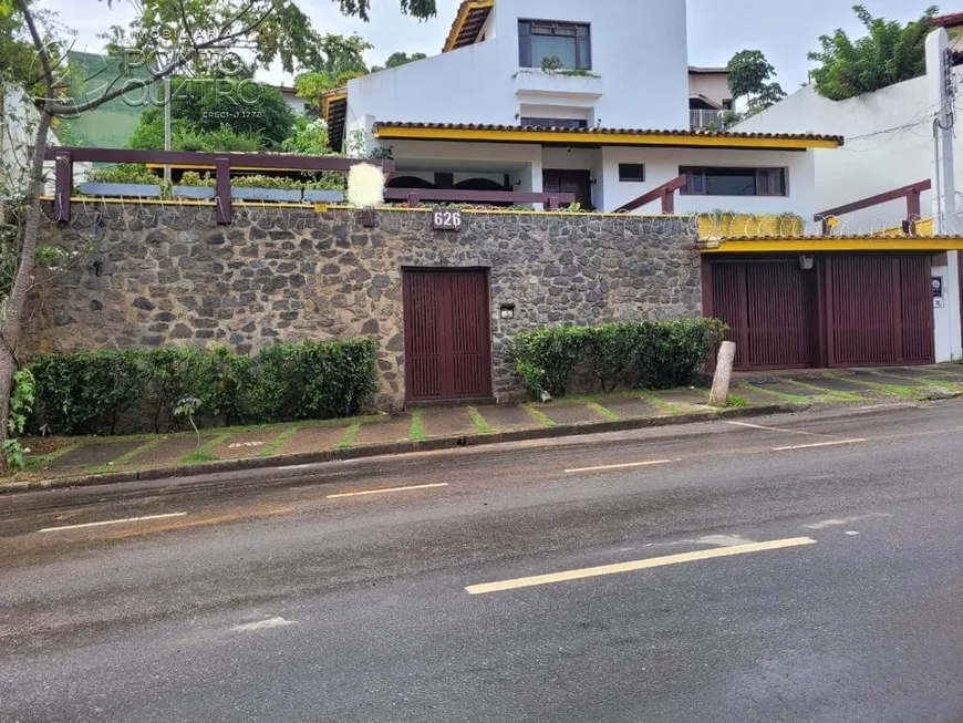 Foto 1 de Casa com 4 Quartos à venda, 420m² em Caminho Das Árvores, Salvador