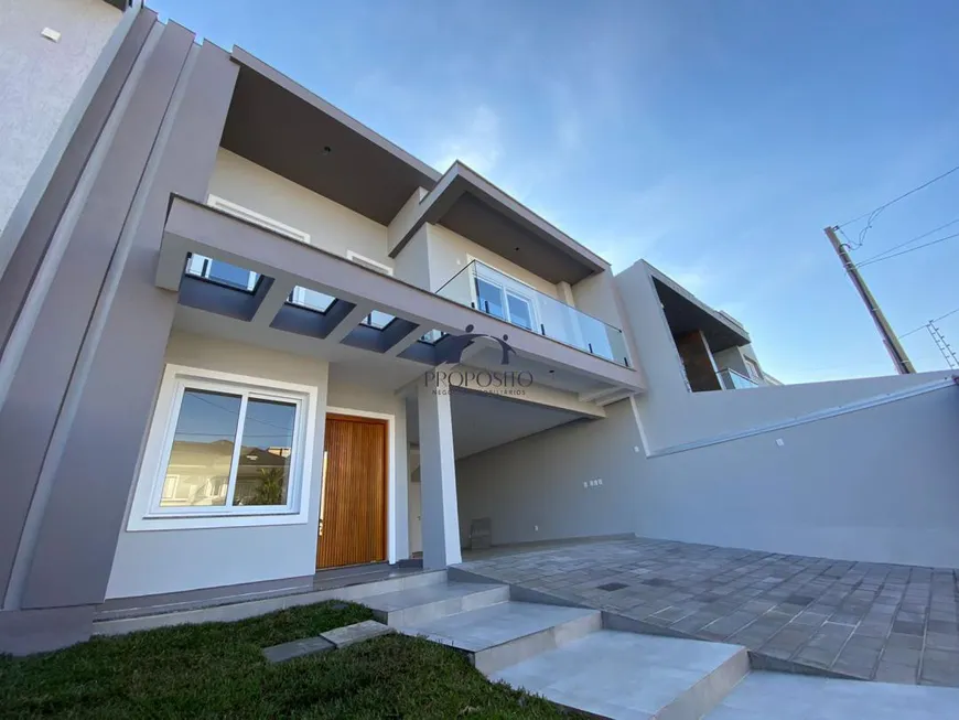 Foto 1 de Sobrado com 3 Quartos à venda, 231m² em Estância Velha, Canoas