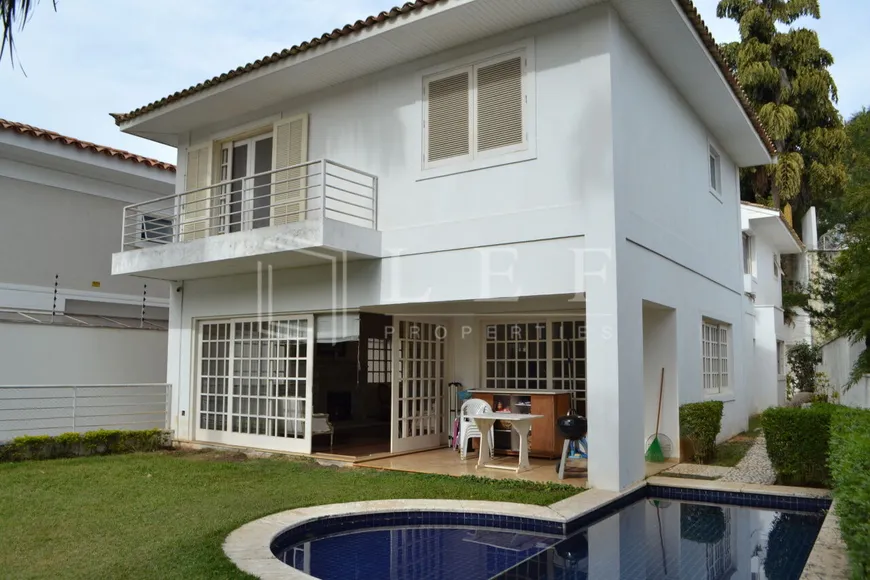 Foto 1 de Casa com 3 Quartos à venda, 680m² em Jardim Guedala, São Paulo