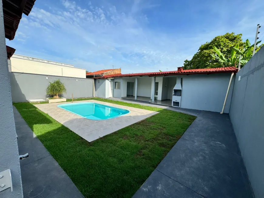 Foto 1 de Casa com 3 Quartos à venda, 185m² em Plano Diretor Sul, Palmas