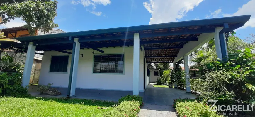 Foto 1 de Casa com 3 Quartos à venda, 450m² em Vila Odete, Itatiaia