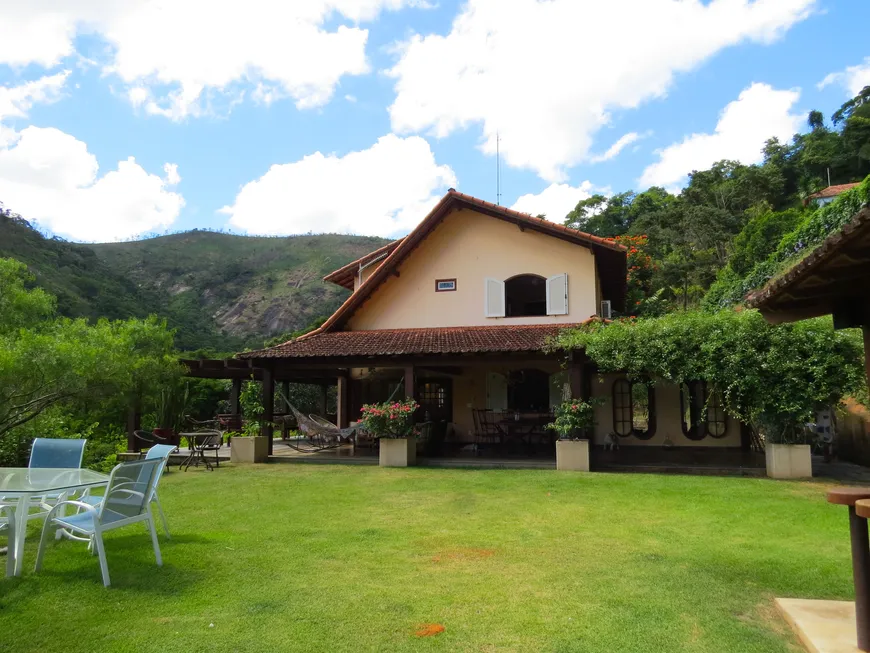 Foto 1 de Casa com 4 Quartos à venda, 20000m² em Secretário, Petrópolis