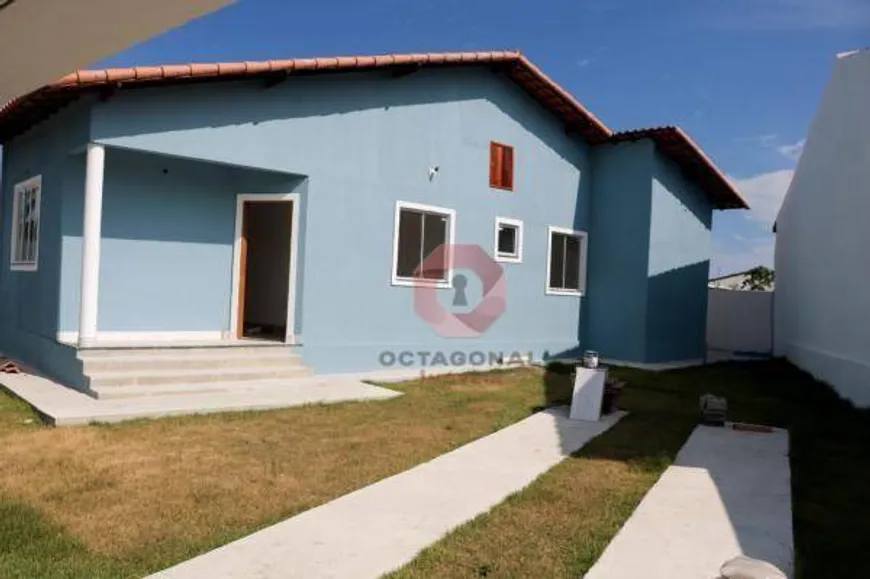 Foto 1 de Casa com 2 Quartos à venda, 70m² em Jardim Atlantico Leste Itaipuacu, Maricá