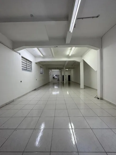 Foto 1 de Galpão/Depósito/Armazém para alugar, 204m² em Vila Clementino, São Paulo