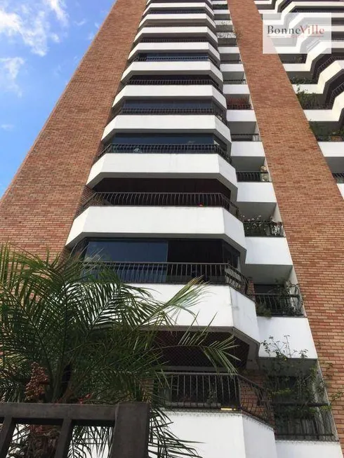 Foto 1 de Apartamento com 3 Quartos para alugar, 136m² em Chácara Santo Antônio, São Paulo