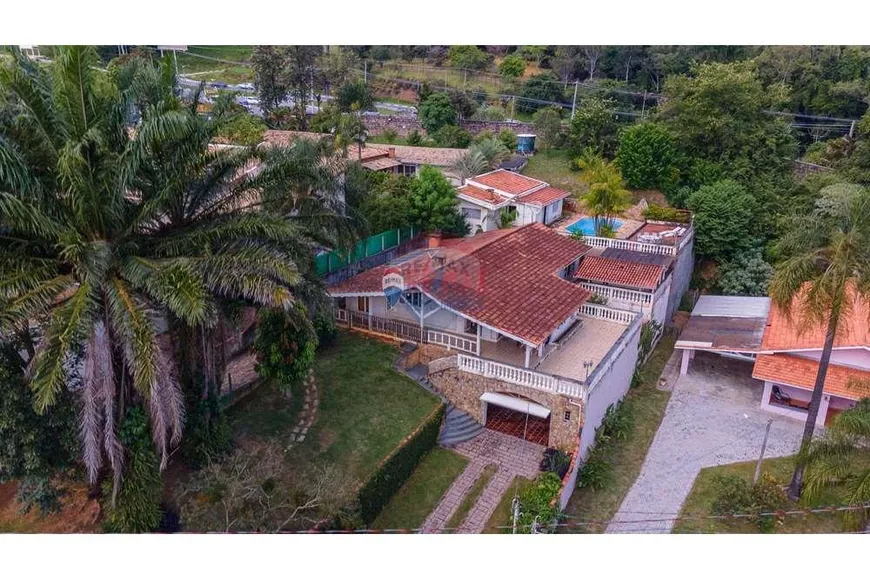 Foto 1 de Casa com 3 Quartos à venda, 436m² em Bairro Marambaia, Vinhedo