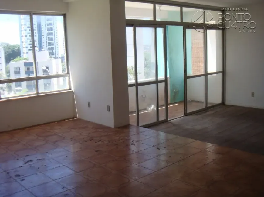 Foto 1 de Apartamento com 4 Quartos para venda ou aluguel, 177m² em Candeal, Salvador