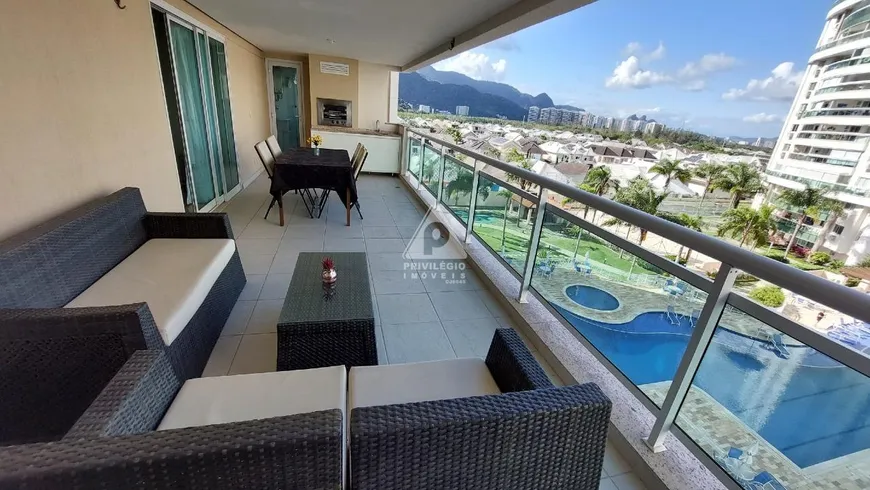 Foto 1 de Apartamento com 4 Quartos à venda, 142m² em Barra da Tijuca, Rio de Janeiro