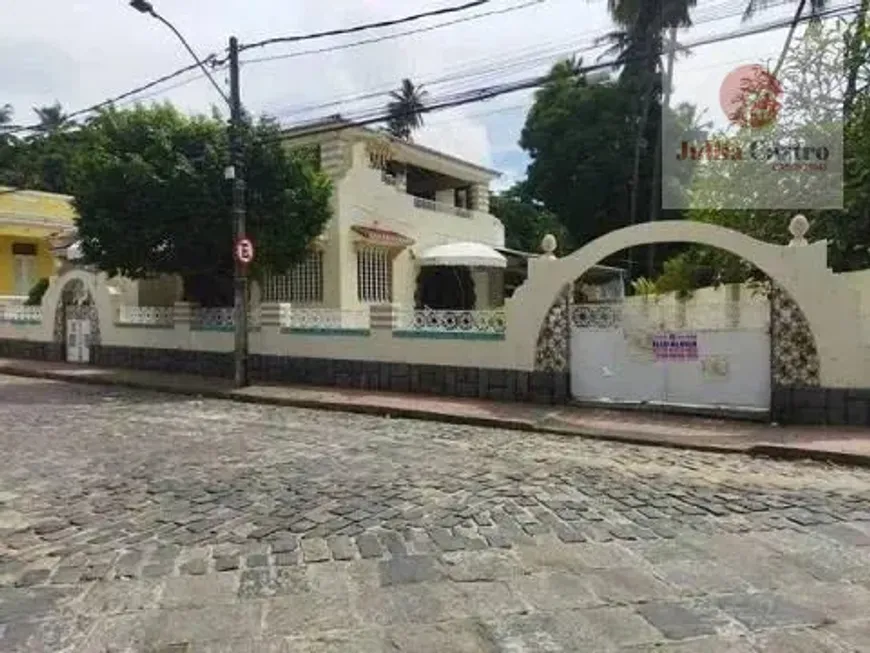 Foto 1 de Casa com 4 Quartos para alugar, 520m² em Carmo, Olinda