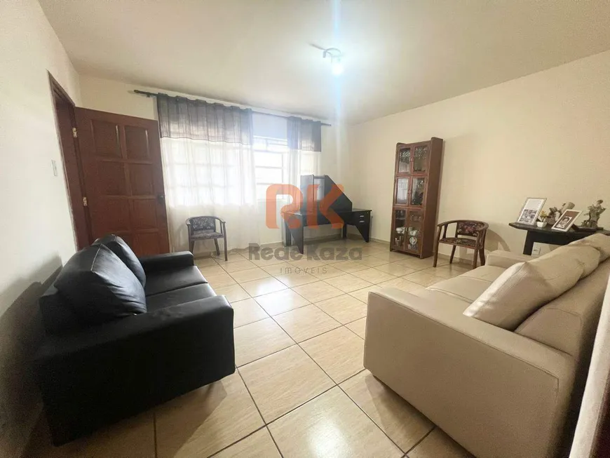 Foto 1 de Casa com 3 Quartos à venda, 360m² em Planalto, Belo Horizonte