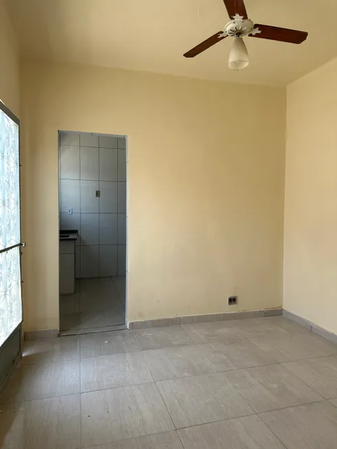 Foto 1 de Casa com 1 Quarto para alugar, 40m² em Bento Ribeiro, Rio de Janeiro