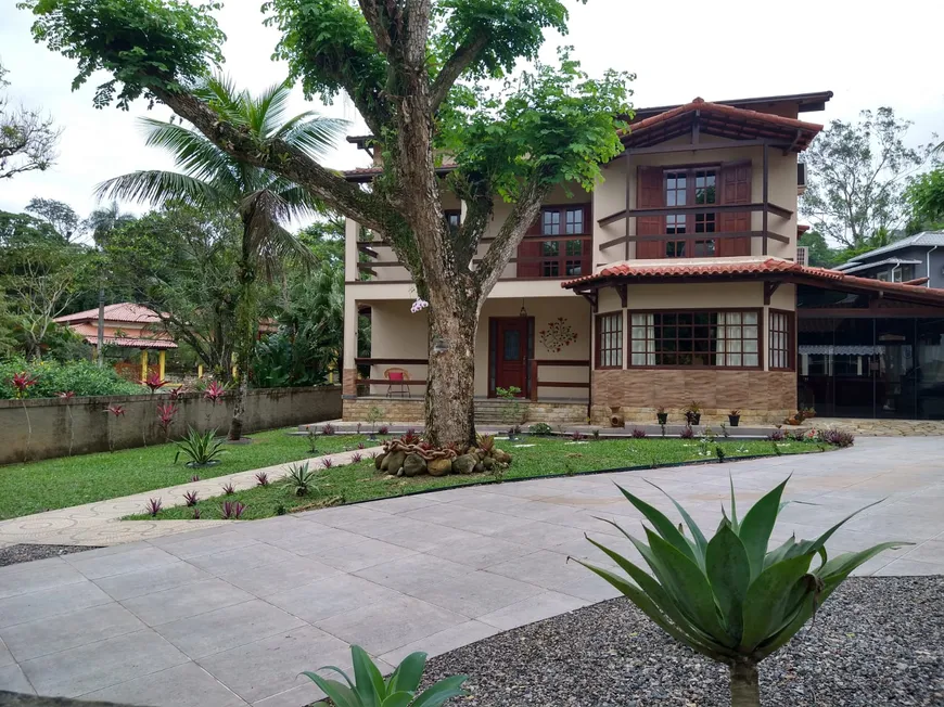 Foto 1 de Casa de Condomínio com 3 Quartos à venda, 900m² em Caneca Fina, Guapimirim