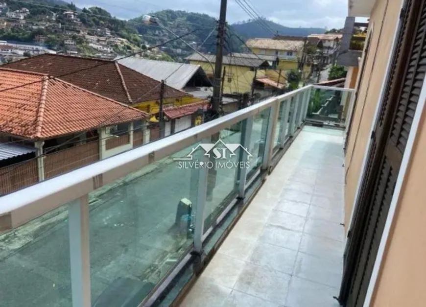 Foto 1 de Casa com 2 Quartos para alugar, 120m² em Cascatinha, Petrópolis