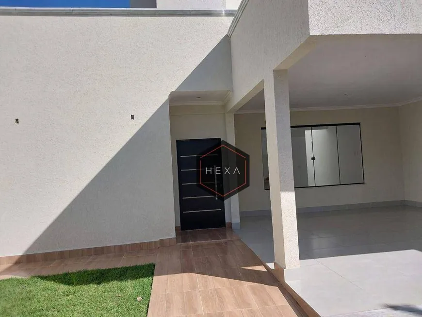 Foto 1 de Casa com 3 Quartos à venda, 192m² em Residencial Flamingo, Goiânia