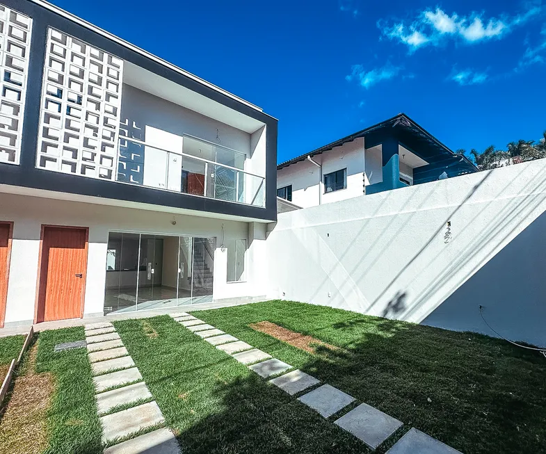 Foto 1 de Casa com 4 Quartos à venda, 173m² em Manguinhos, Serra