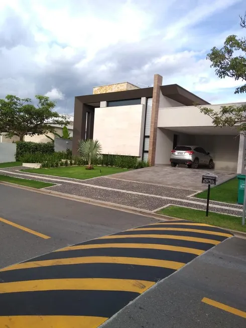 Foto 1 de Casa de Condomínio com 4 Quartos à venda, 538m² em Alphaville Flamboyant Residencial Araguaia, Goiânia