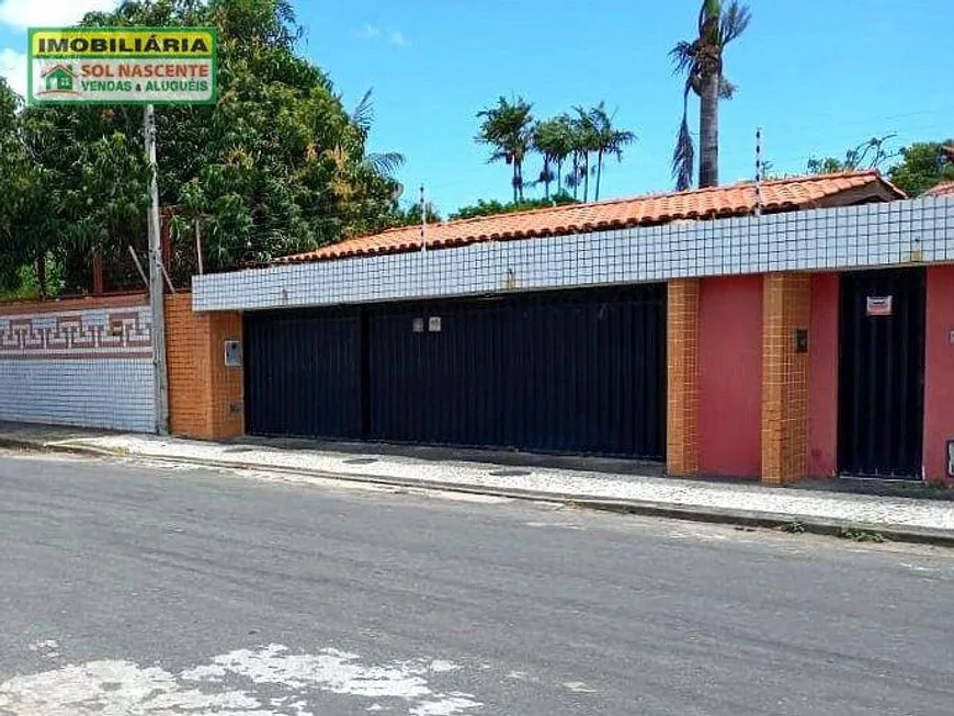 Foto 1 de Casa com 3 Quartos à venda, 350m² em Cidade dos Funcionários, Fortaleza