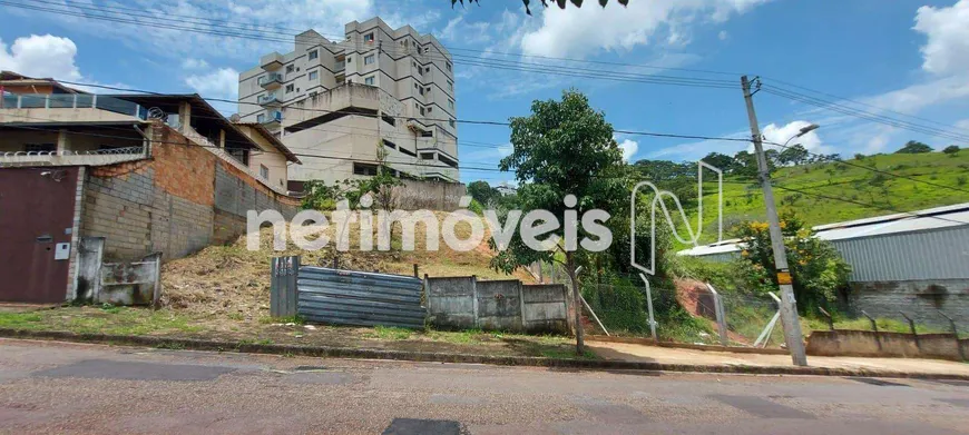 Foto 1 de Lote/Terreno à venda, 437m² em Manacás, Belo Horizonte