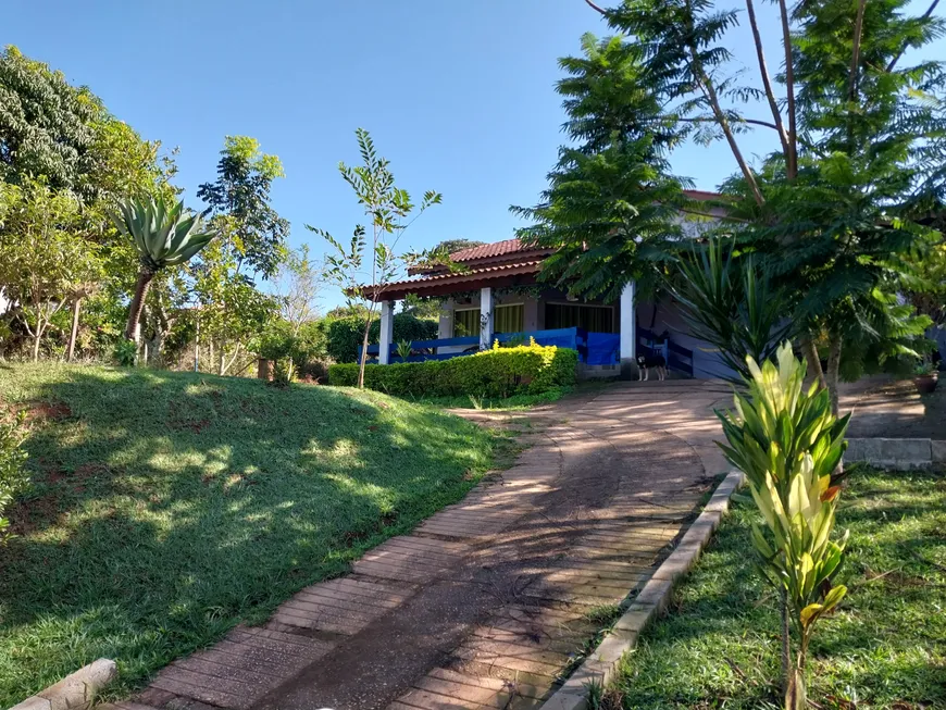 Foto 1 de Fazenda/Sítio com 1 Quarto à venda, 900m² em Centro, Piracaia