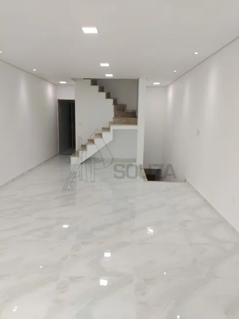 Foto 1 de Sobrado com 3 Quartos à venda, 183m² em Jardim Entre Serras, São Paulo