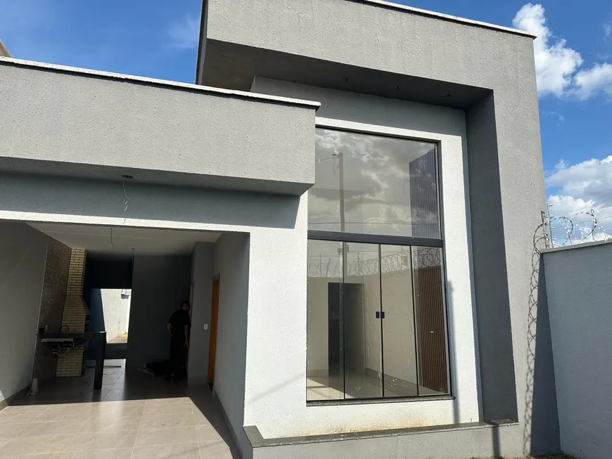 Foto 1 de Casa com 3 Quartos à venda, 220m² em Jardim Boa Esperança, Aparecida de Goiânia