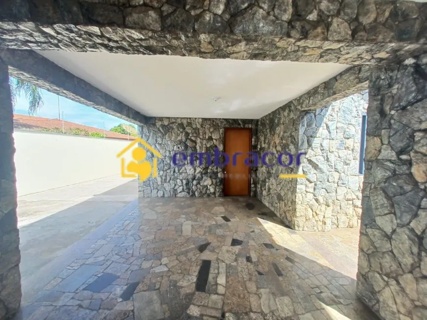 Foto 1 de Casa com 3 Quartos para alugar, 156m² em Santa Terezinha, Piracicaba