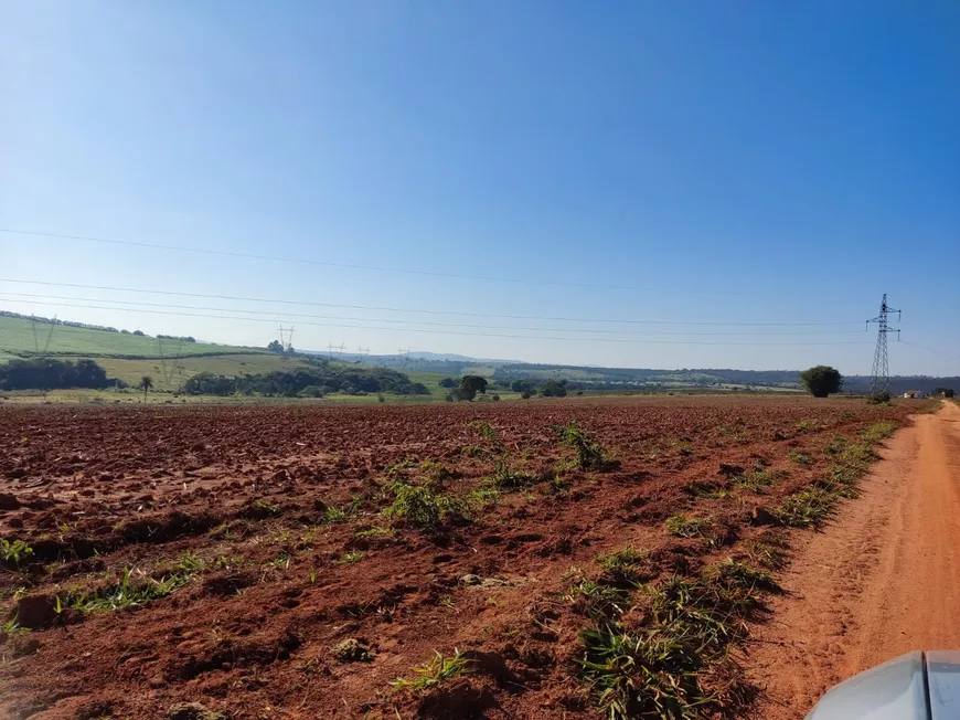 Foto 1 de Fazenda/Sítio à venda, 1700000m² em Zona Rural, Bom Despacho