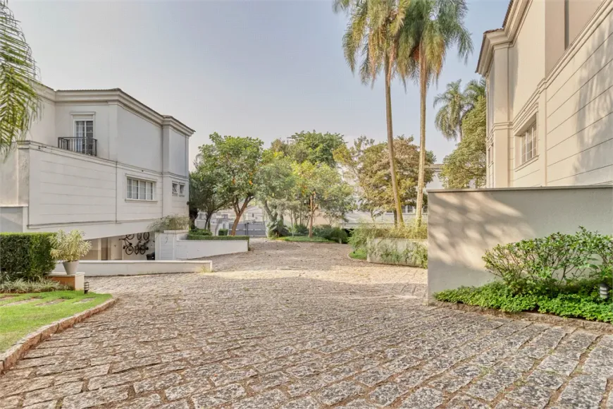 Foto 1 de Casa de Condomínio com 4 Quartos à venda, 747m² em Alto Da Boa Vista, São Paulo