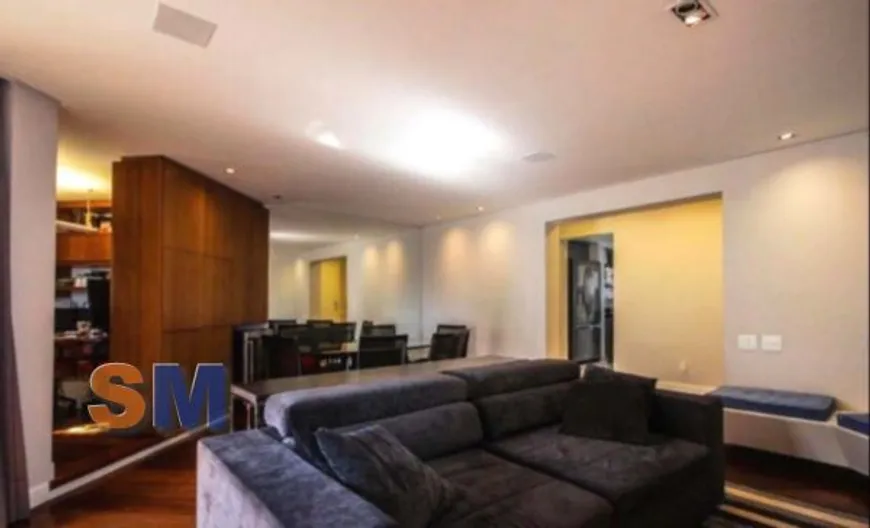 Foto 1 de Apartamento com 3 Quartos à venda, 140m² em Moema, São Paulo