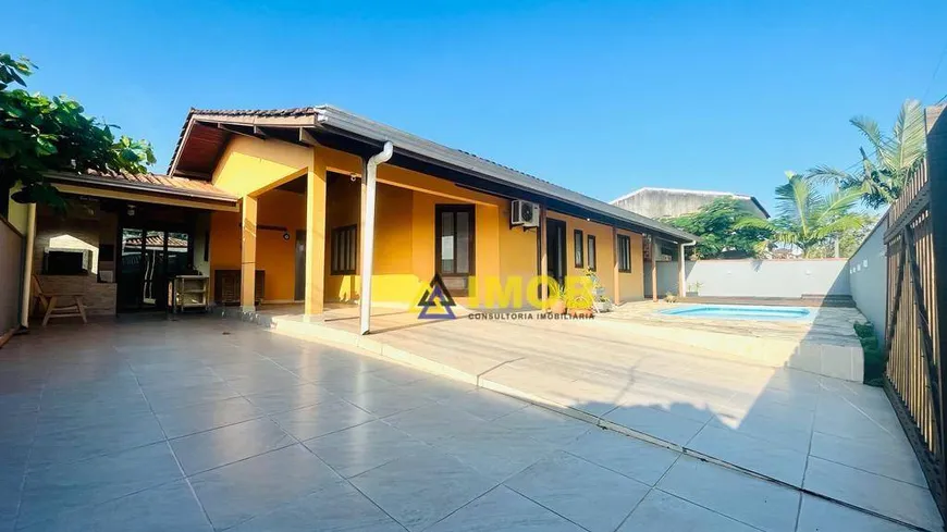 Foto 1 de Casa com 2 Quartos à venda, 120m² em Cohapar, Guaratuba