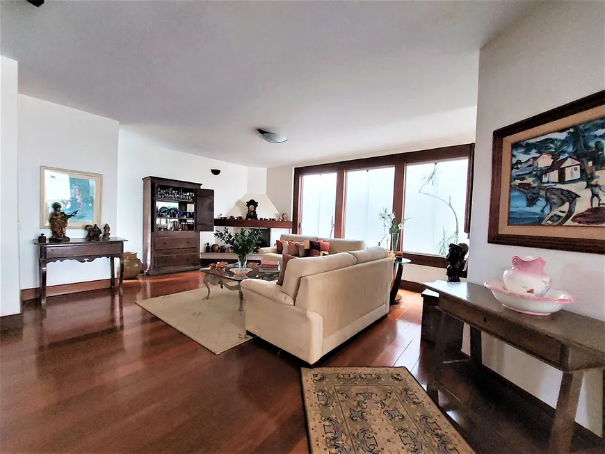 Foto 1 de Casa com 4 Quartos à venda, 376m² em Belvedere, Belo Horizonte