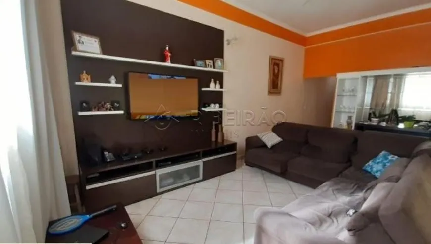 Foto 1 de Casa com 3 Quartos à venda, 249m² em Vila Tibério, Ribeirão Preto