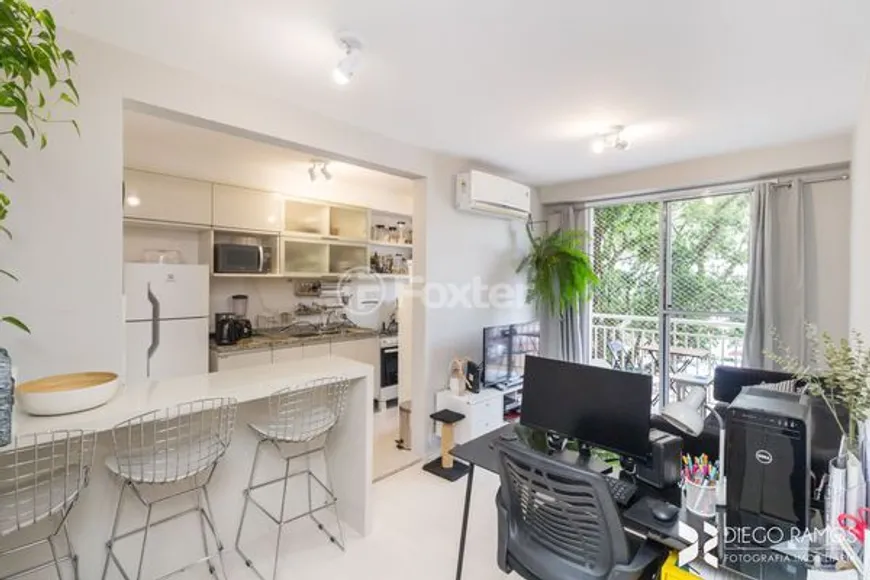 Foto 1 de Apartamento com 2 Quartos à venda, 56m² em Morro Santana, Porto Alegre