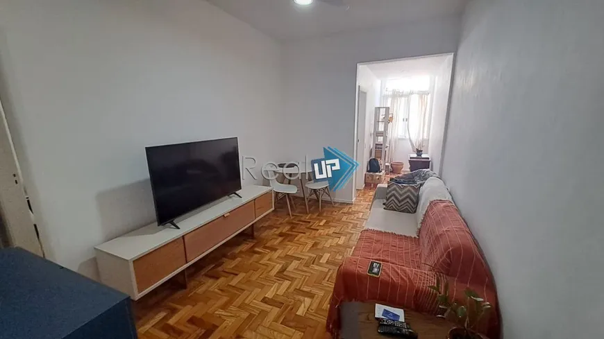 Foto 1 de Apartamento com 2 Quartos à venda, 66m² em Copacabana, Rio de Janeiro