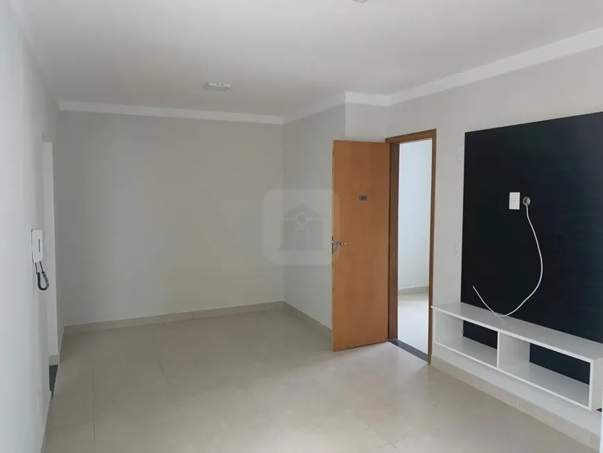 Foto 1 de Apartamento com 2 Quartos à venda, 55m² em Santa Rosa, Uberlândia