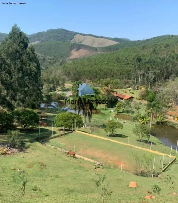 Foto 1 de Fazenda/Sítio com 2 Quartos à venda, 290m² em Itapeti, Guararema