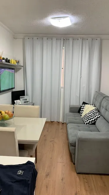 Foto 1 de Apartamento com 2 Quartos à venda, 39m² em Capão Redondo, São Paulo