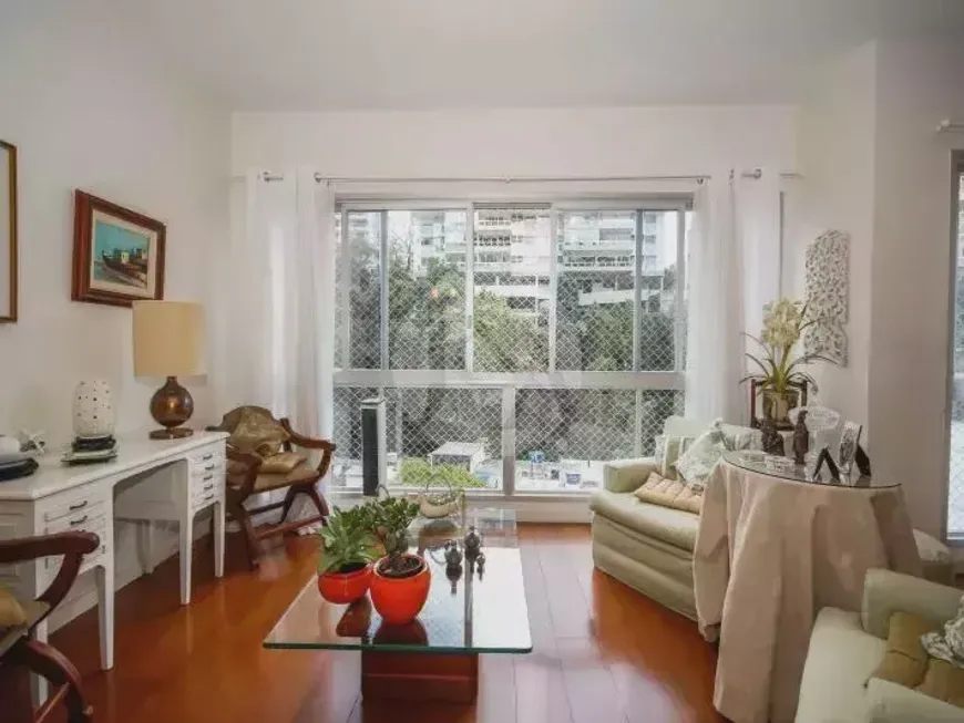 Foto 1 de Apartamento com 4 Quartos à venda, 169m² em Leblon, Rio de Janeiro