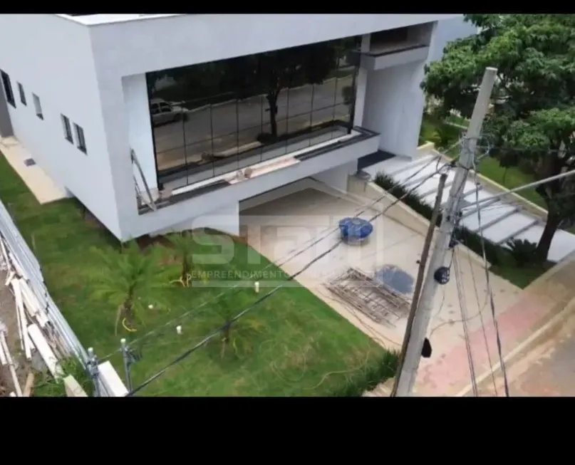 Foto 1 de Casa com 5 Quartos à venda, 582m² em , Confins